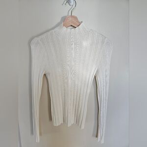 Abercrombie & Fitch mock neck